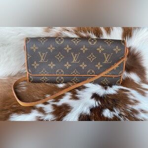 Louis Vuitton Twin GM